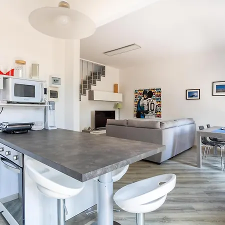 Rocca House *