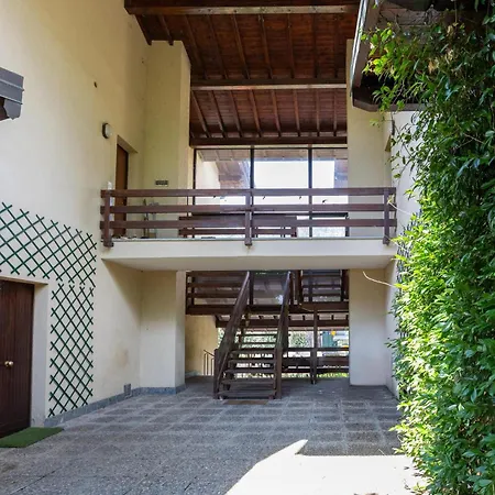 Rocca House Appartamento Angera