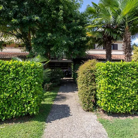 Rocca House Appartamento Angera