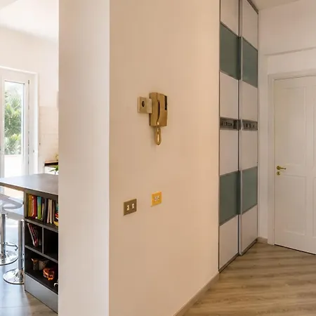 Rocca House Lejlighed Angera