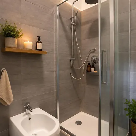 Rocca House * Angera