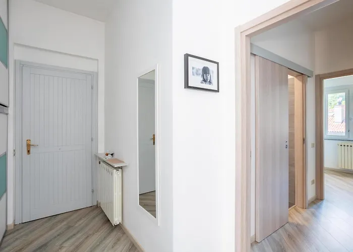 Rocca House * Angera